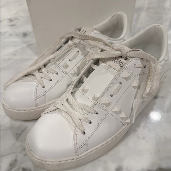 Valentino Garavani 11. Rockstud Untitled White Sneakers Size 38 - Picture 2 of 10